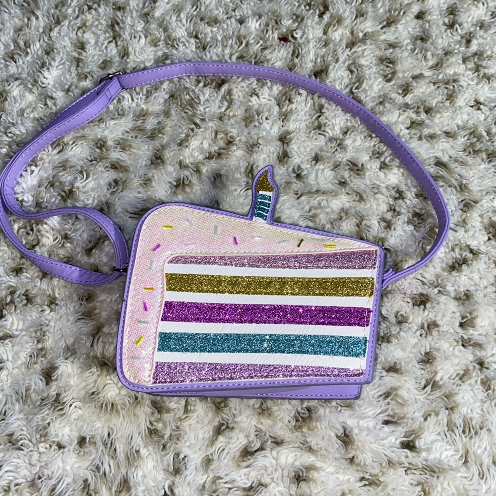 Small cupcake purse from target
